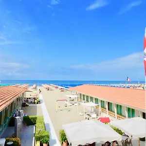 Attico Al Mare Apartment